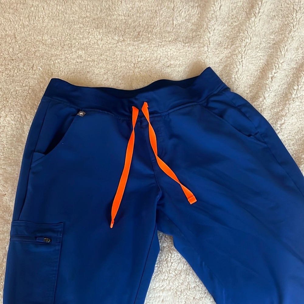 FIGS scrub pants